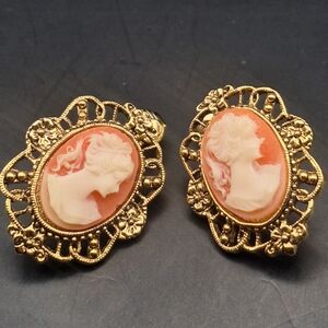 Gold Tone Cameo Stud Earrings with Clip-on Comfort Backs VTG/Modern